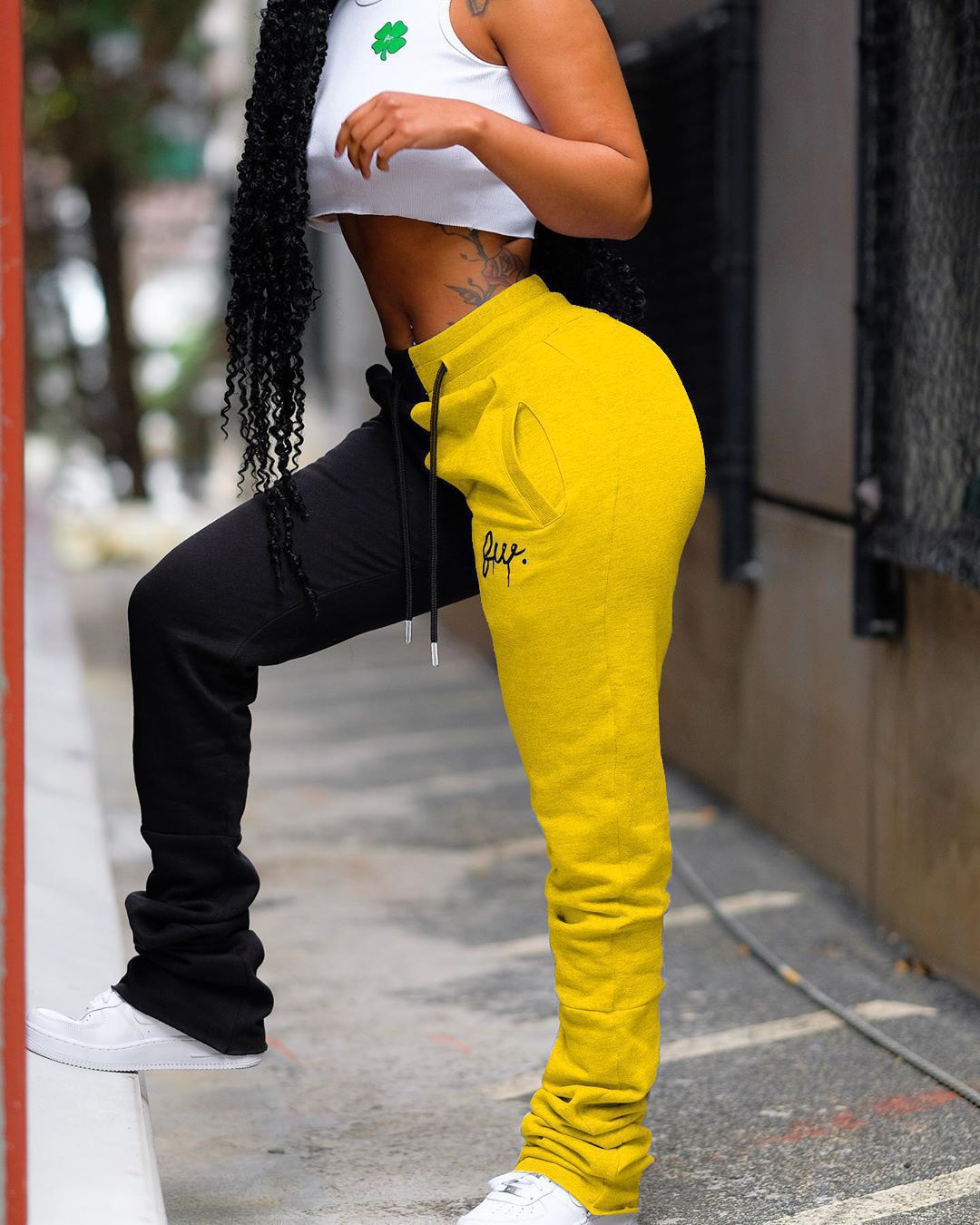 Women’s Drawstring Sweat Pants